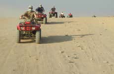 Tour de quadriciclo pelo deserto + Passeio de camelo
