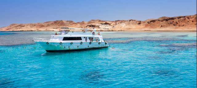 Escursione in barca e snorkeling all'Isola di Tiran