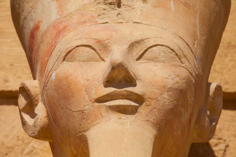 Descobrindo a biografia de Hatshepsut