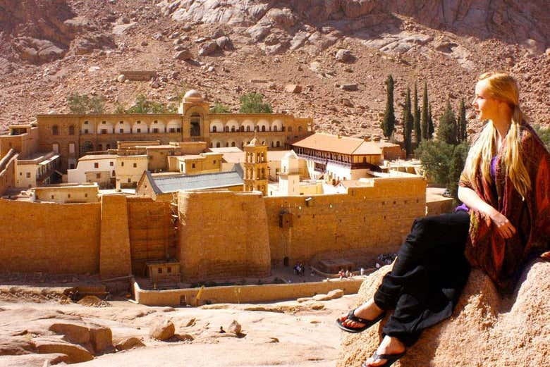 Osservando da lontano il Monastero di Santa Caterina