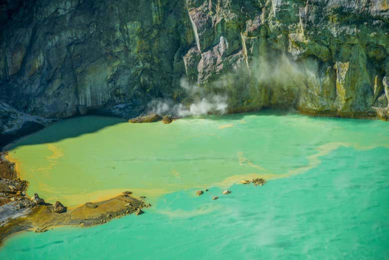 La laguna del vulcano di Santa Ana