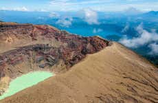 Senderismo por el Parque Nacional de los Volcanes