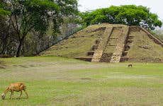 Excursão a Cihuatán e ao Museu Tesak