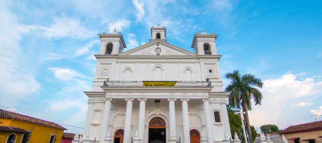 Excursión a Suchitoto y Cihuatán