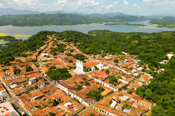 Suchitoto Day Trip + Indigo Dyeing Workshop
