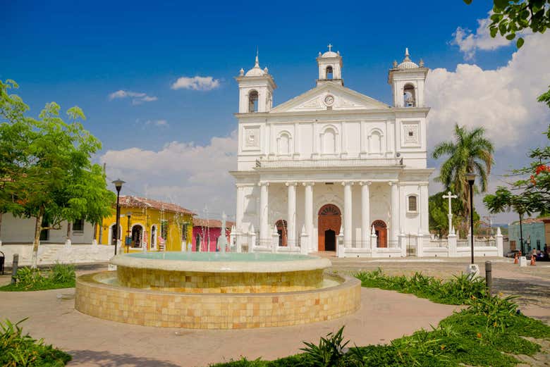 Iglesia de Santa Lucía, en Suchitoto