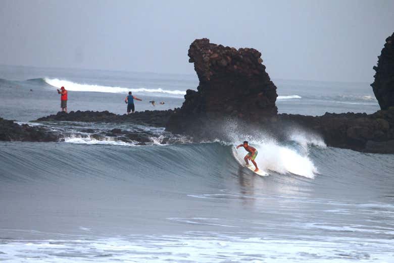 Las olas de El Tunco