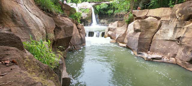 El Salvador Ruta de las Flores + Malacatiupán Hot Spring Waterfall