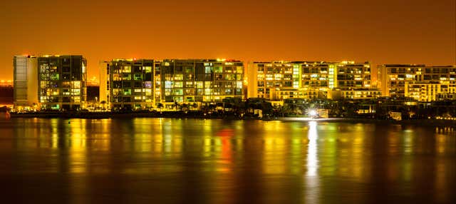 Dhow Dinner Cruise around Yas Island