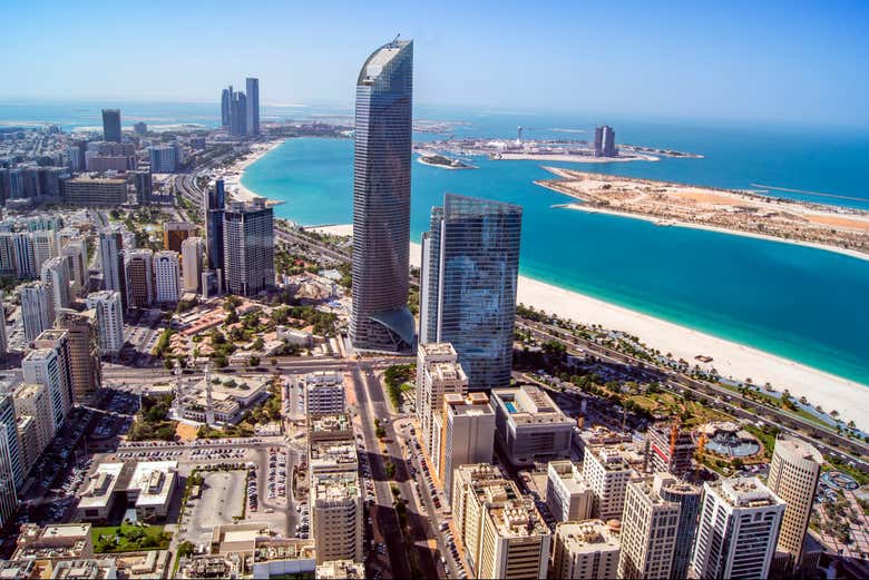 La Corniche di Abu Dhabi vista dall'alto