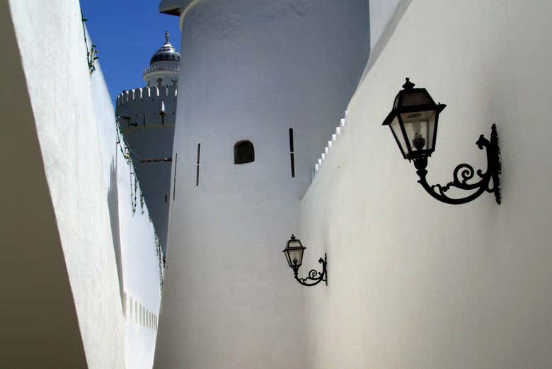 Lampadaires du fort Qasr Al-Hosn
