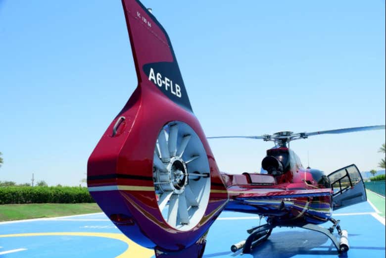 Gostaria de ver Abu Dhabi de um helicóptero?