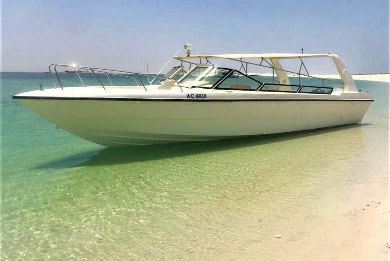 Navegando pelas ilhas de Abu Dhabi