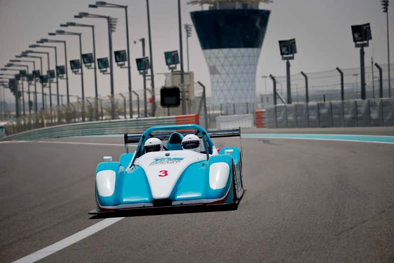 Experimentando la velocidad en un Radical SST