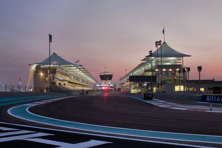 Una de las curvas del circuito Yas Marina