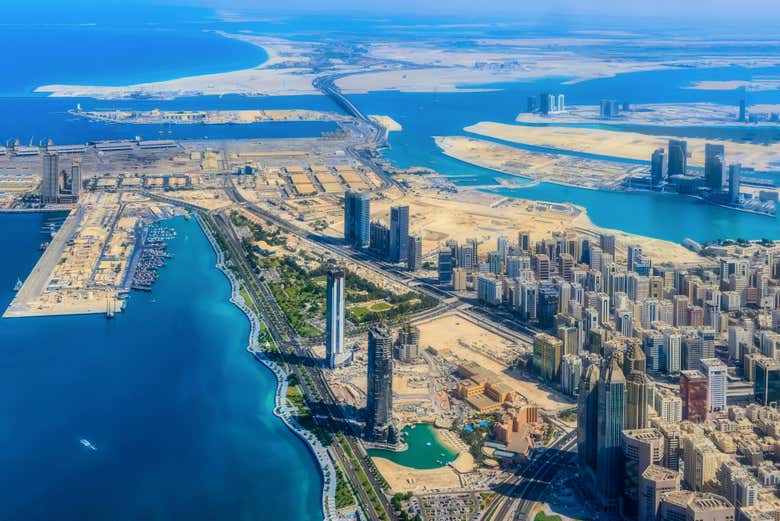 Sorvolando Abu Dhabi