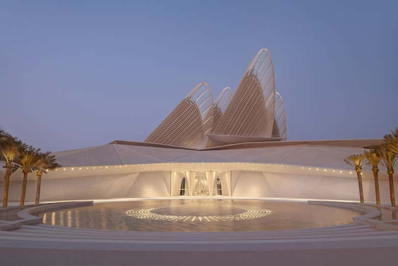 Museo Nacional Zayed al atardecer