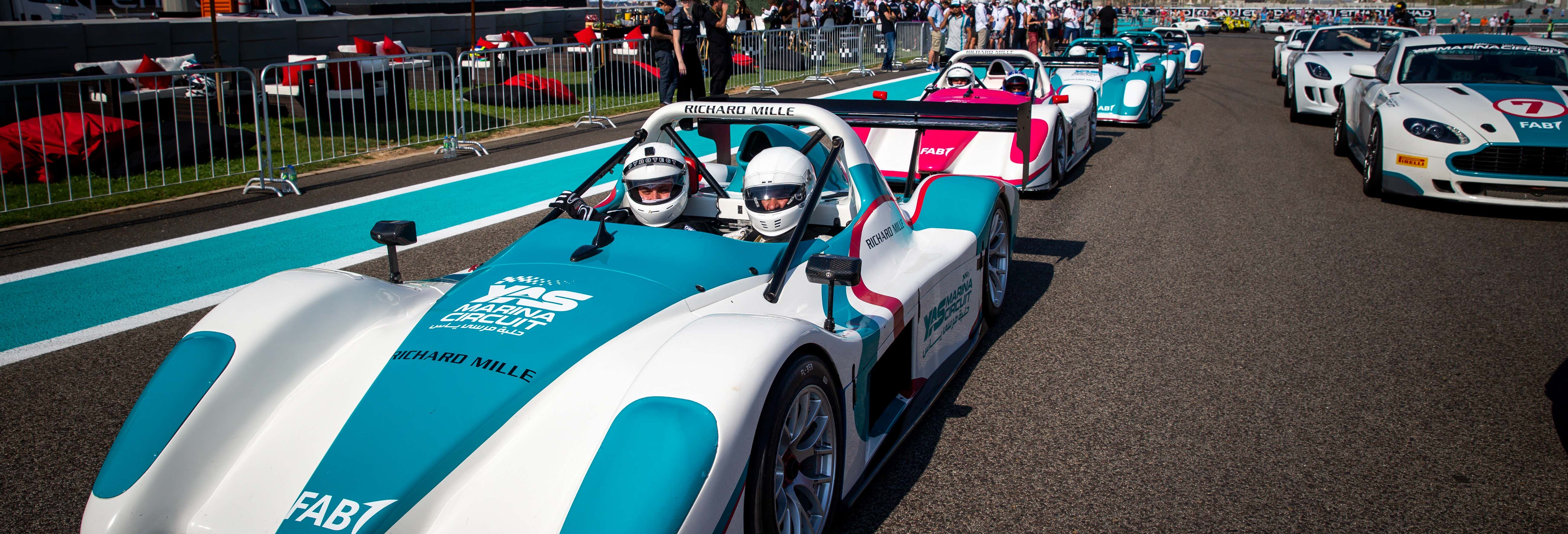 Condução de carros em Abu Dhabi