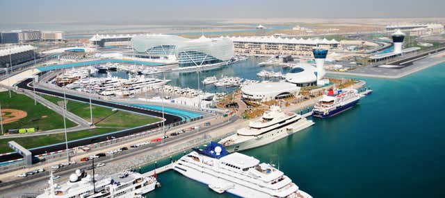 Tour por el Circuito Yas Marina