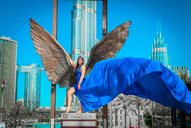 Posando en Dubái con un vestido volador