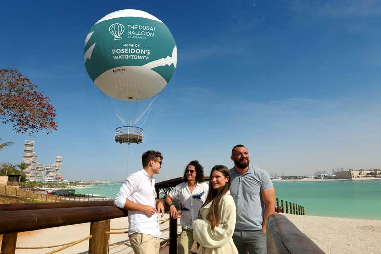Una familia ante el Balloon