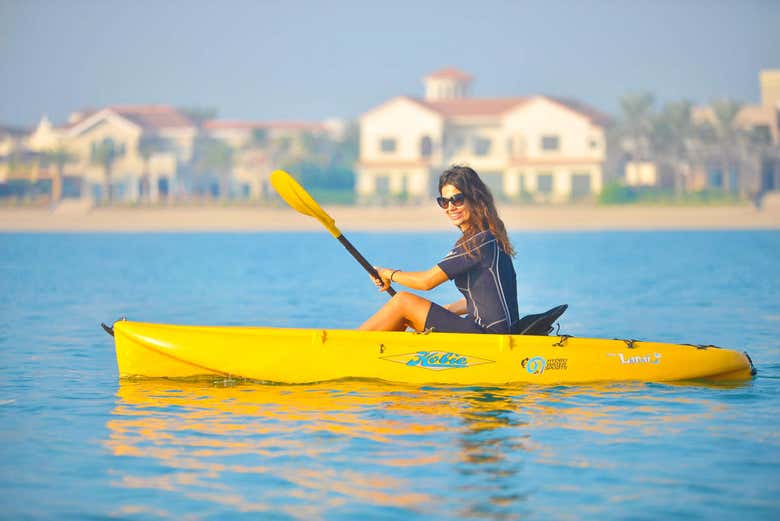 Paddling to the coast of Dubai