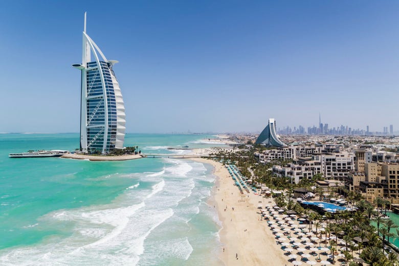 El Burj Al Arab de Dubái es el hotel más lujoso del mundo