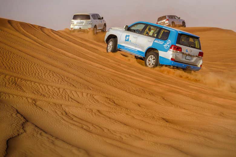 Traversez les dunes du désert
