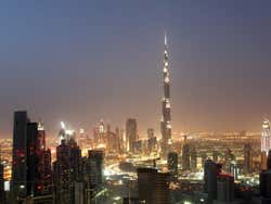 Dubai ao anoitecer
