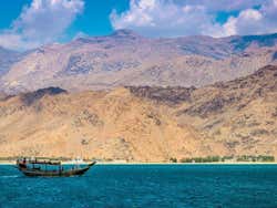 Paisagem de Musandam durante a excursão