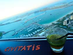 Vistas do bar do Hotel Marriot Harbour