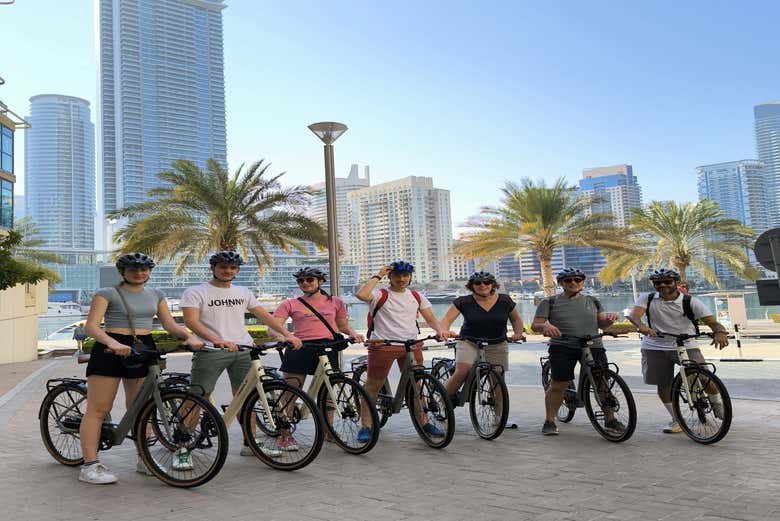 Meet us at the starting point in Dubai Marina