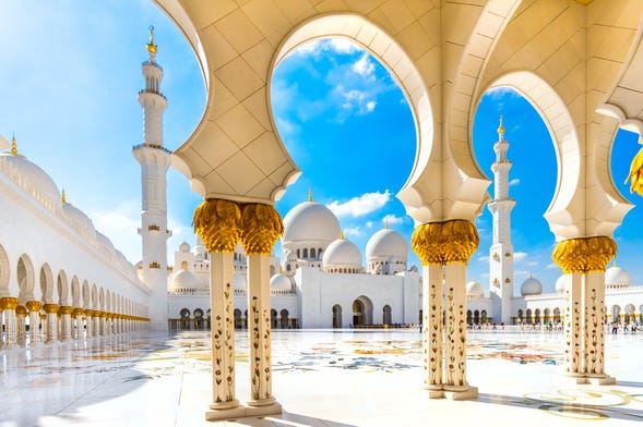 Excursión a la Gran Mezquita y el Louvre de Abu Dhabi