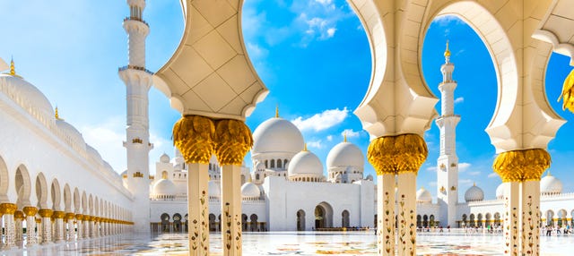 Excursão à Grande Mesquita e o Louvre de Abu Dhabi
