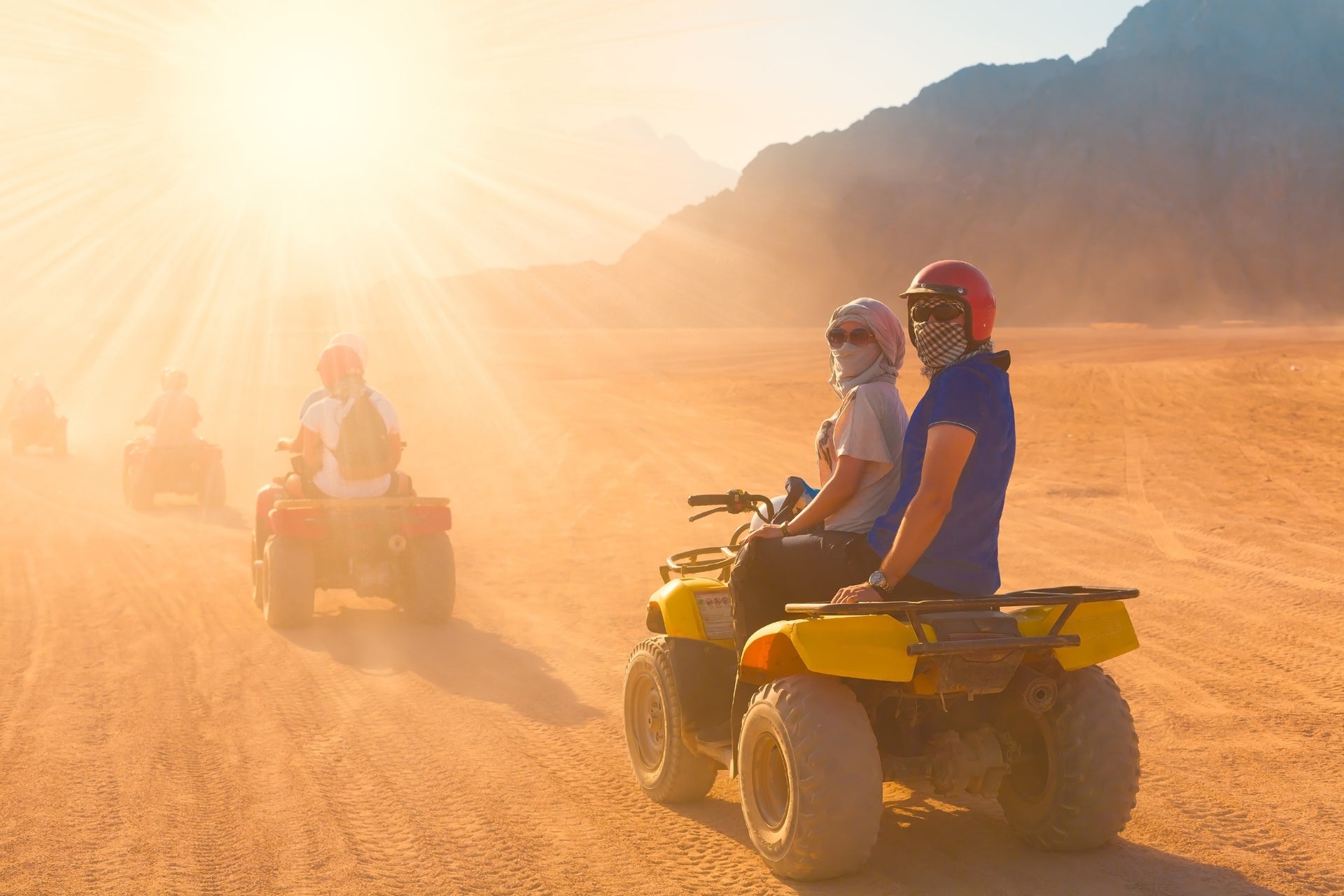 Tour en quad por el desierto de Dubái