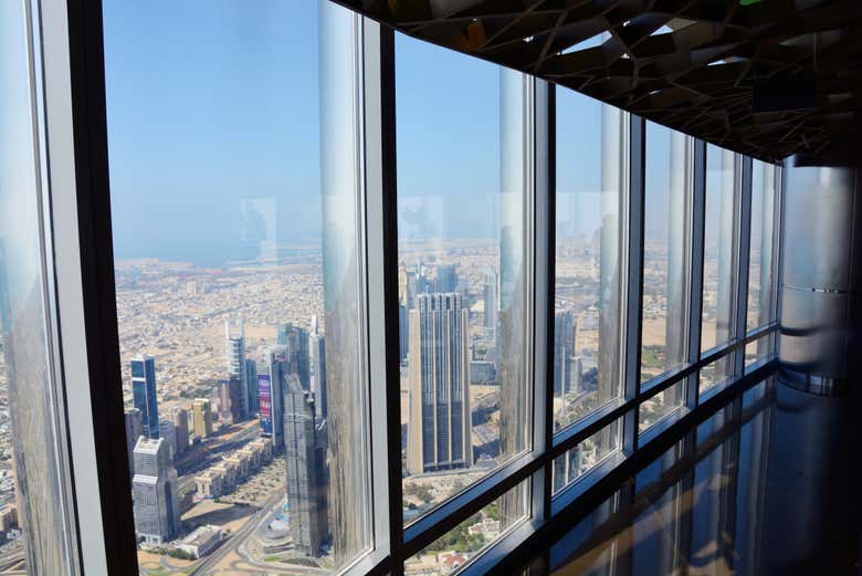 Contemplando Dubái desde las alturas