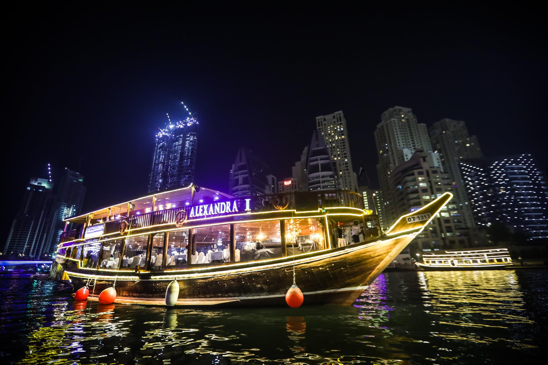 dhow cruise sharjah