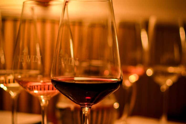 Una copa de vino tinto