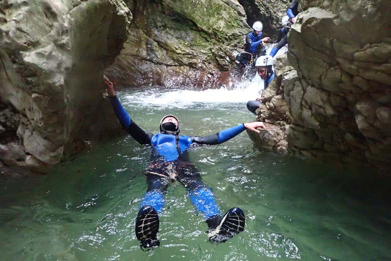 Flotando en las aguas de Bled