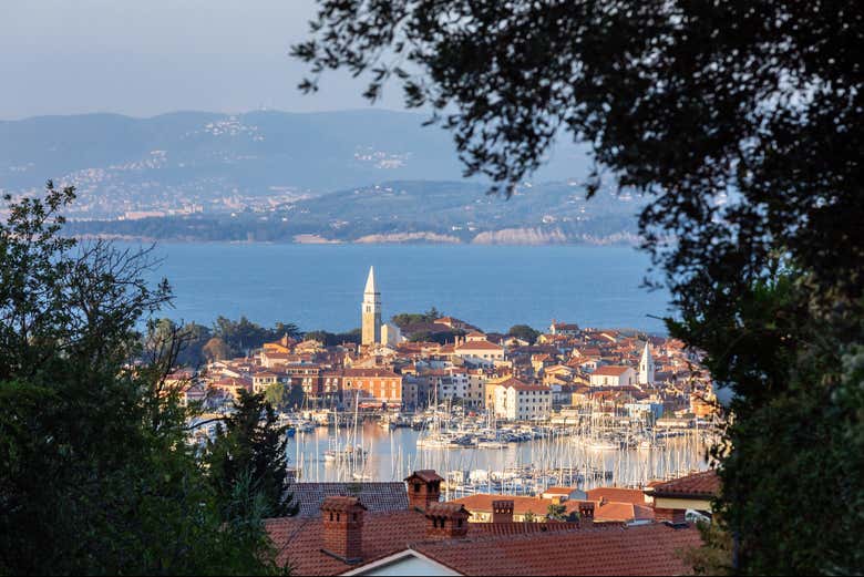 Entardecer no povoado de Izola