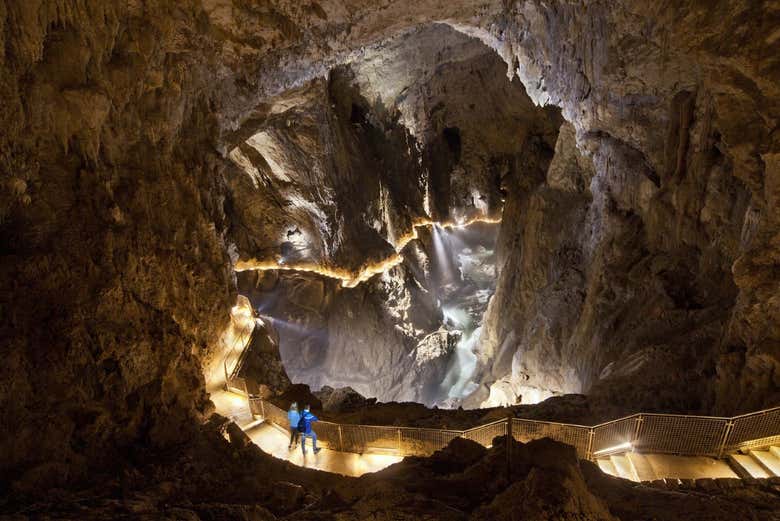 Découvrez les grottes de Škocjan