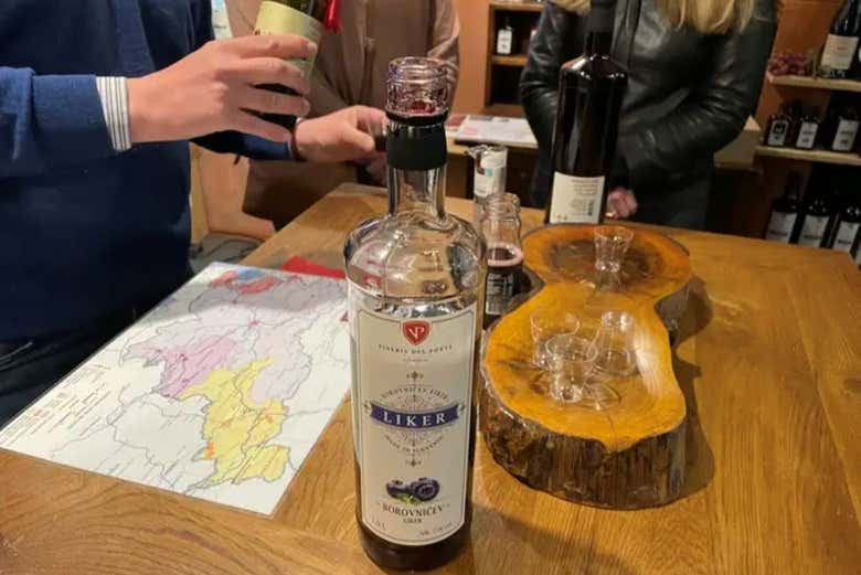 Disfrutaremos de pequeñas degustaciones durante el tour