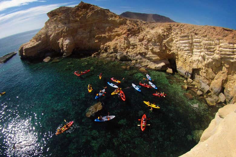 Groupe de kayaks au Cabo de Gata