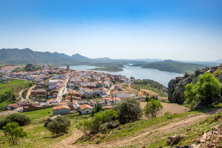 Village d'Alange et son barrage