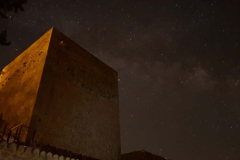 Escuchad misteriosas leyendas bajo la penumbra de la noche