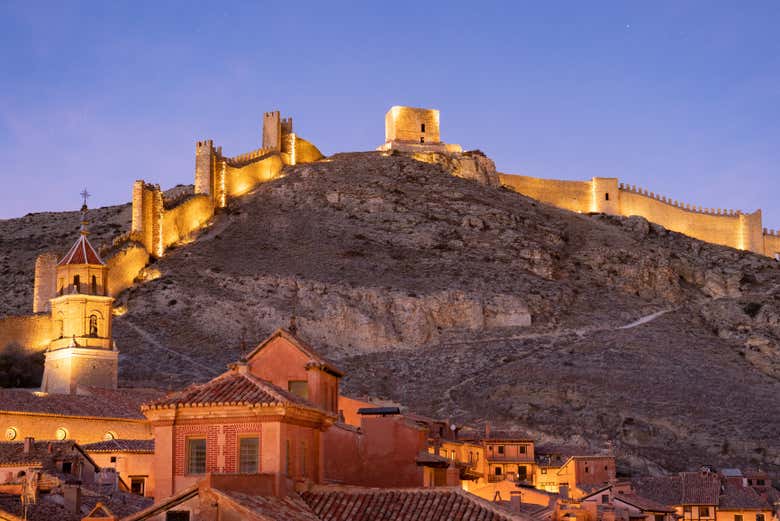 Muraille d'Albarracín à la tombée de la nuit