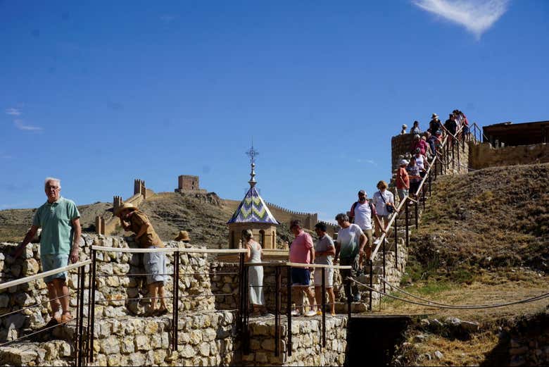 Percorrendo as muralhas do castelo