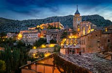 Tour nocturno por Albarracín con observación de estrellas