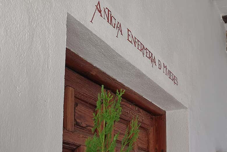L'ingresso della vecchia Enfermería de Mujeres