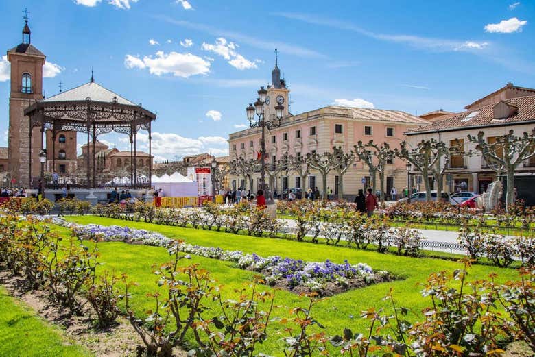 Panoramica su Plaza de Cervantes